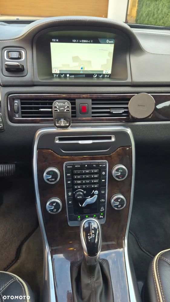 Volvo XC 70 D5 AWD Summum - 26