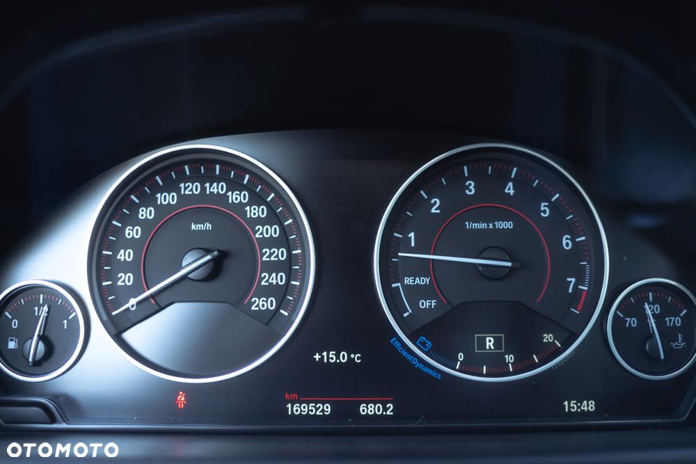 BMW Seria 3 340i xDrive Edition M Sport Shadow - 38