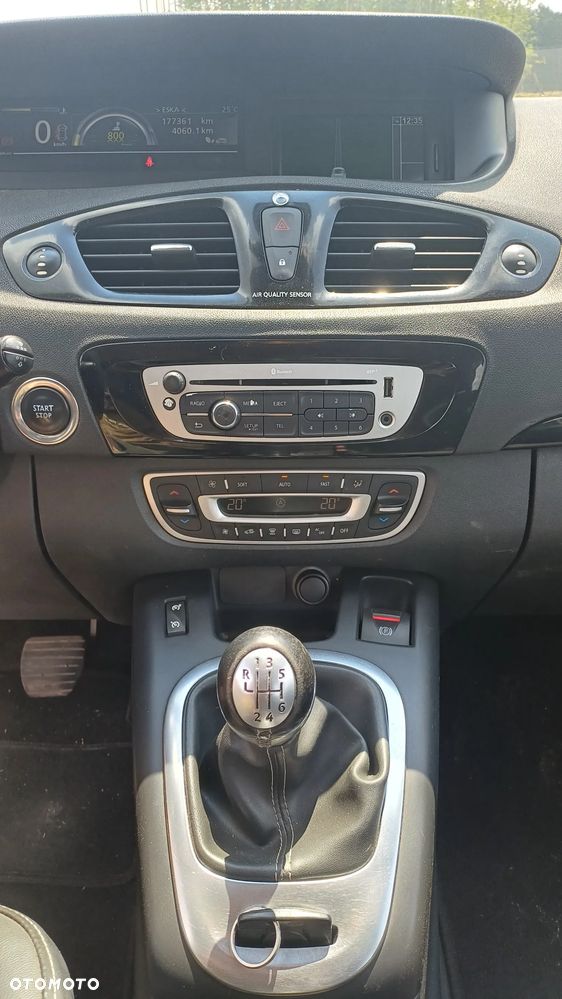 Renault Scenic 1.4 16V TCE Bose Edition - 11