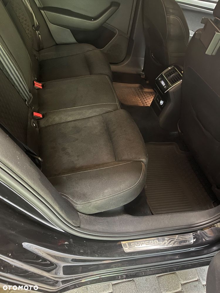 Skoda Superb 2.0 TDI 4x4 L&K DSG - 8