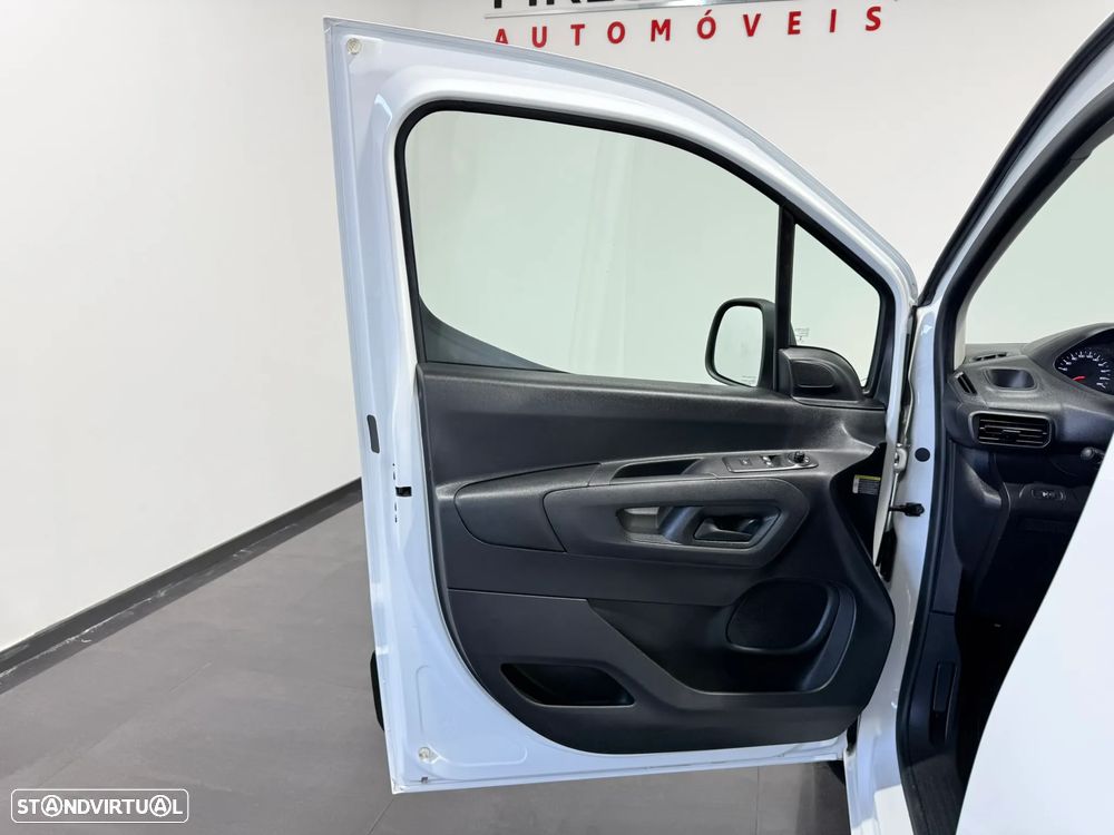 Peugeot PARTNER 1.5 BLUEHDI 75 CV - 3 LUGARES - IVA DEDUTIVEL - 21