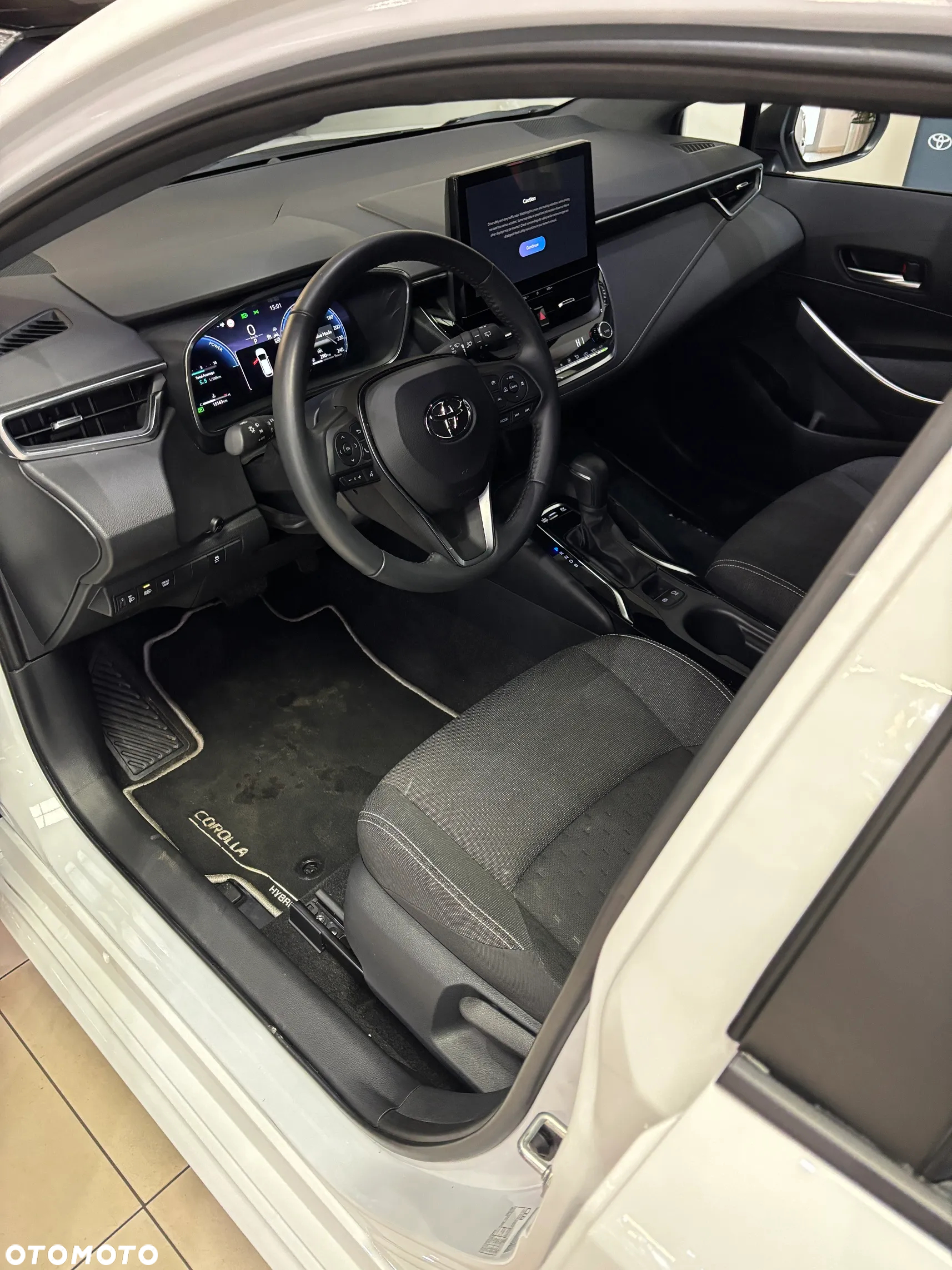 Toyota Corolla 1.8 Hybrid Comfort - 3