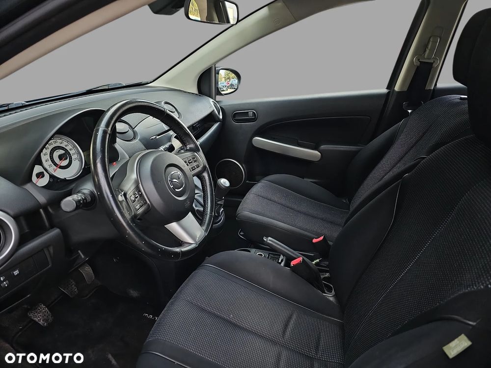 Mazda 2 - 12
