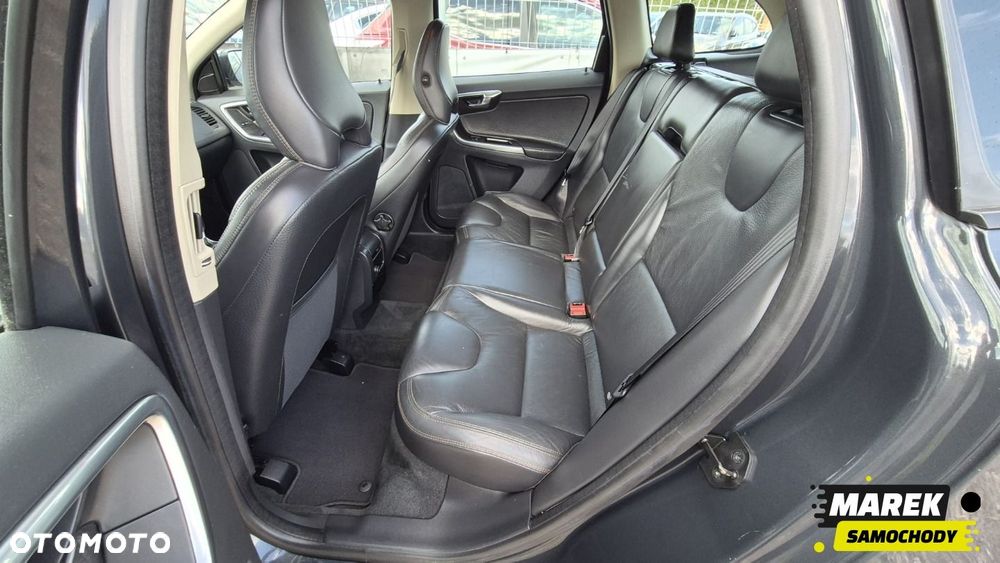 Volvo XC 60 - 8
