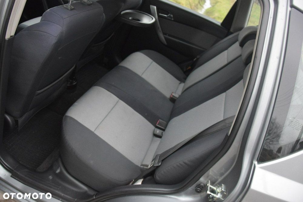 Chevrolet Aveo - 23