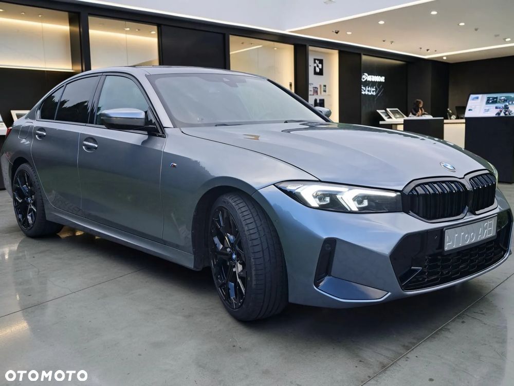 BMW Seria 3 330i xDrive - 2