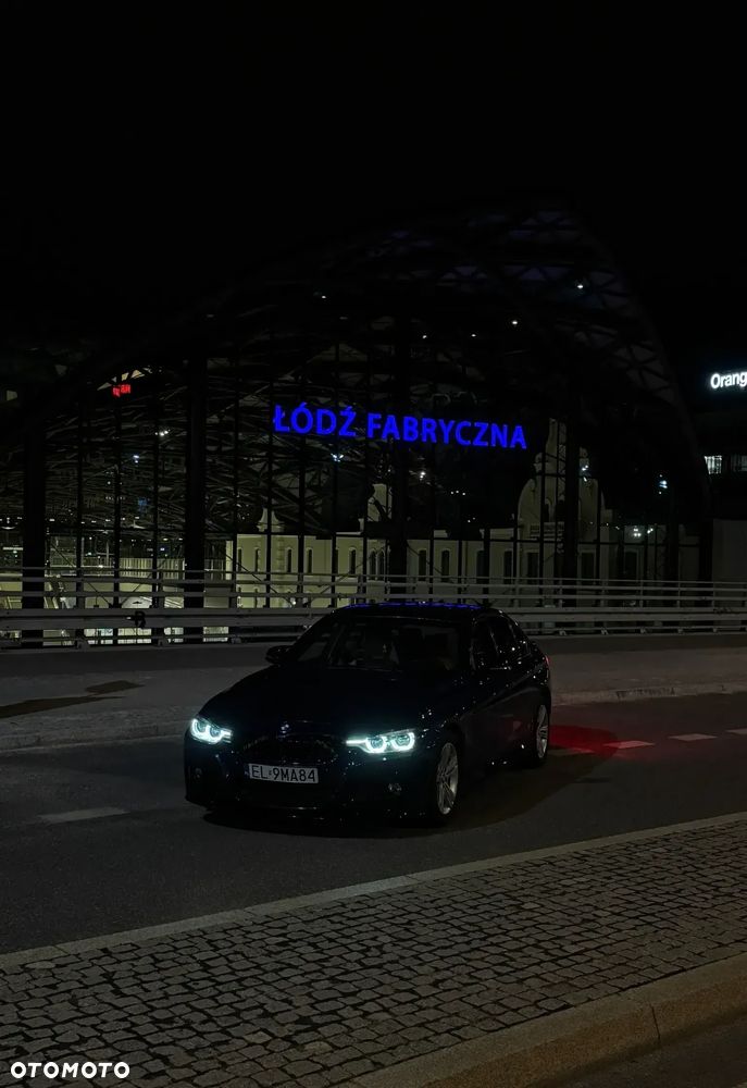 BMW Seria 3 330i - 1