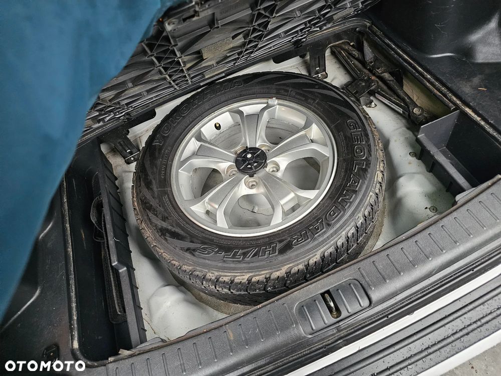 Hyundai Tucson 2.0 4WD GLS - 24