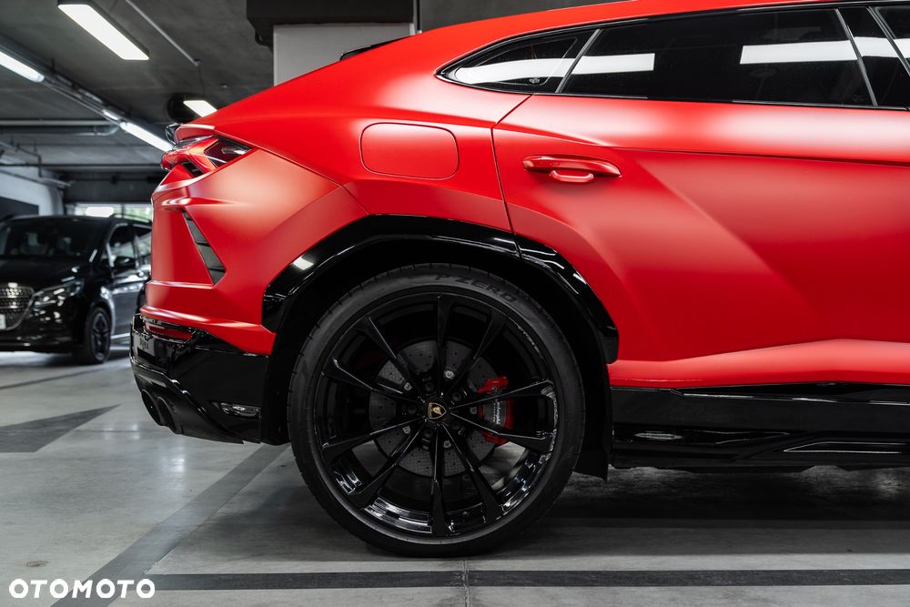 Lamborghini Urus Standard - 19