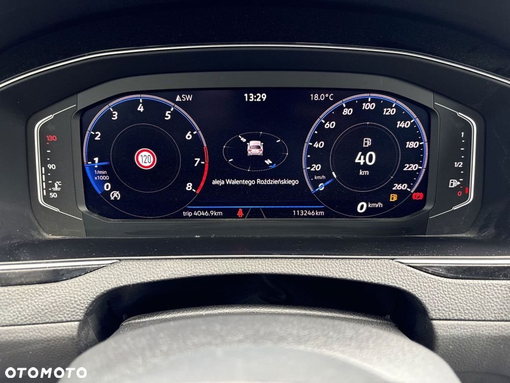 Volkswagen Passat - 14