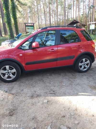Suzuki SX4 1.6 Comfort 4WD - 2