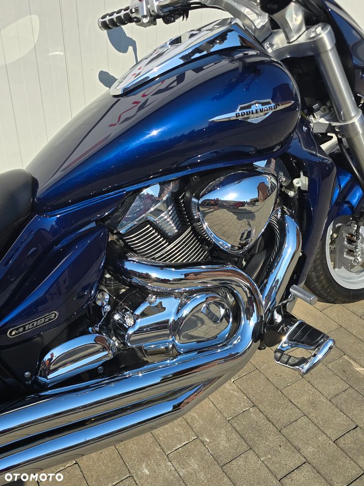 Suzuki Boulevard - 3