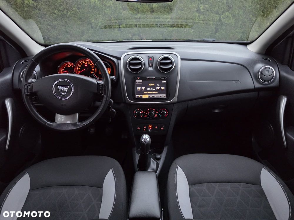Dacia Sandero 0.9 TCe SL Celebration - 17