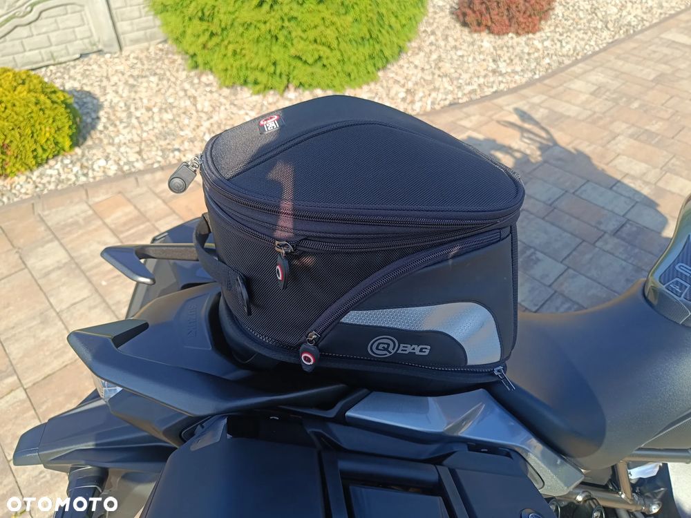 Suzuki GSX 1000 - 25