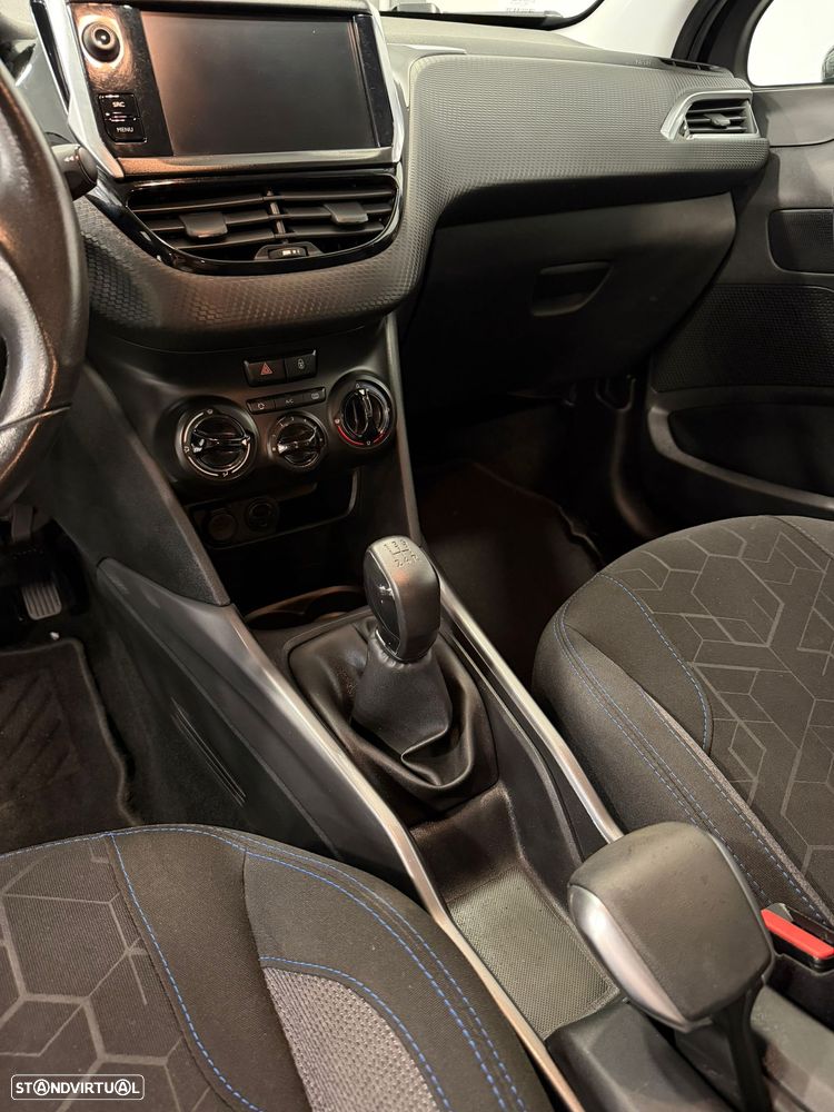 Peugeot 2008 1.2 PureTech Style - 20