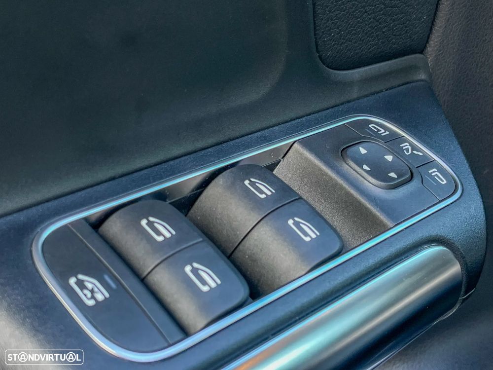 Mercedes-Benz GLA 250 e 8G-DCT AMG Line - 17