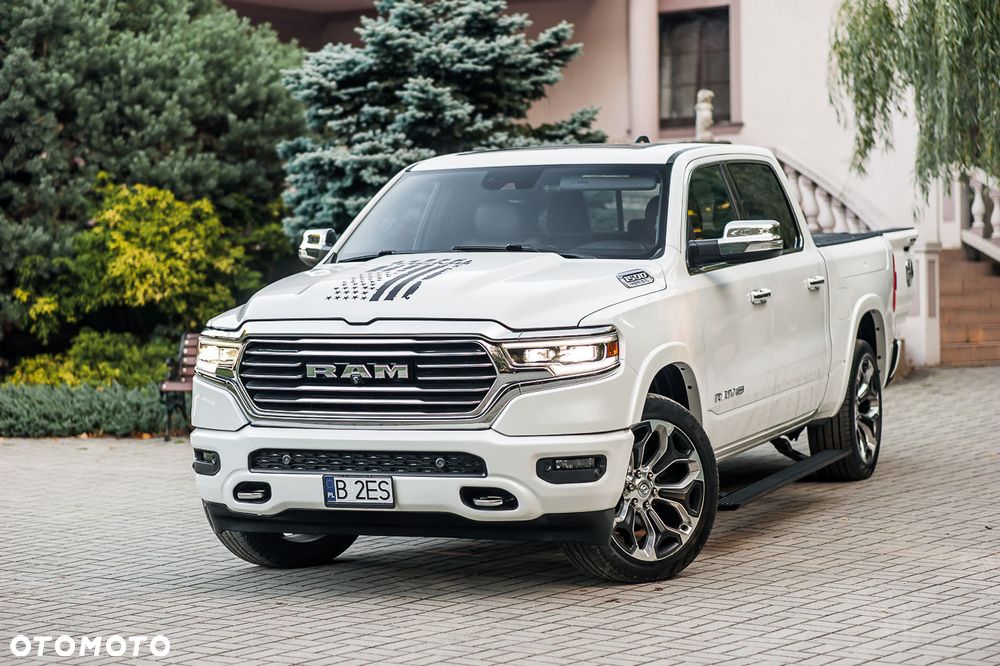 Dodge RAM - 8