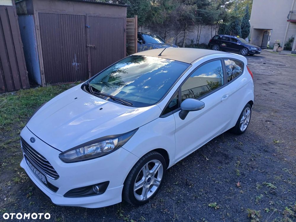 Ford Fiesta 2015 photo 2
