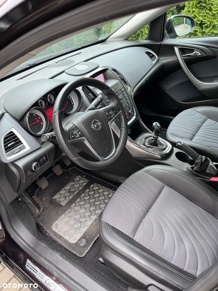 Opel Astra 2.0 CDTI DPF SportsTourer Style - 11