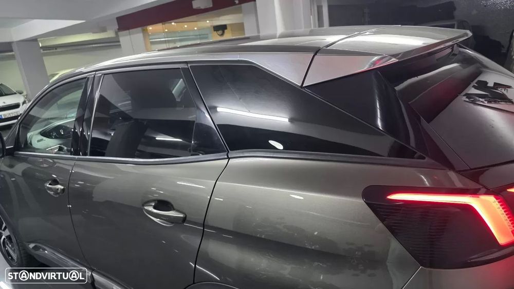 Peugeot 3008 1.2 PureTech Allure EAT6 — fotografia 36