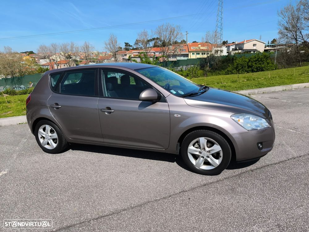 Kia Ceed 1.4 CVVT EX ISG - 22