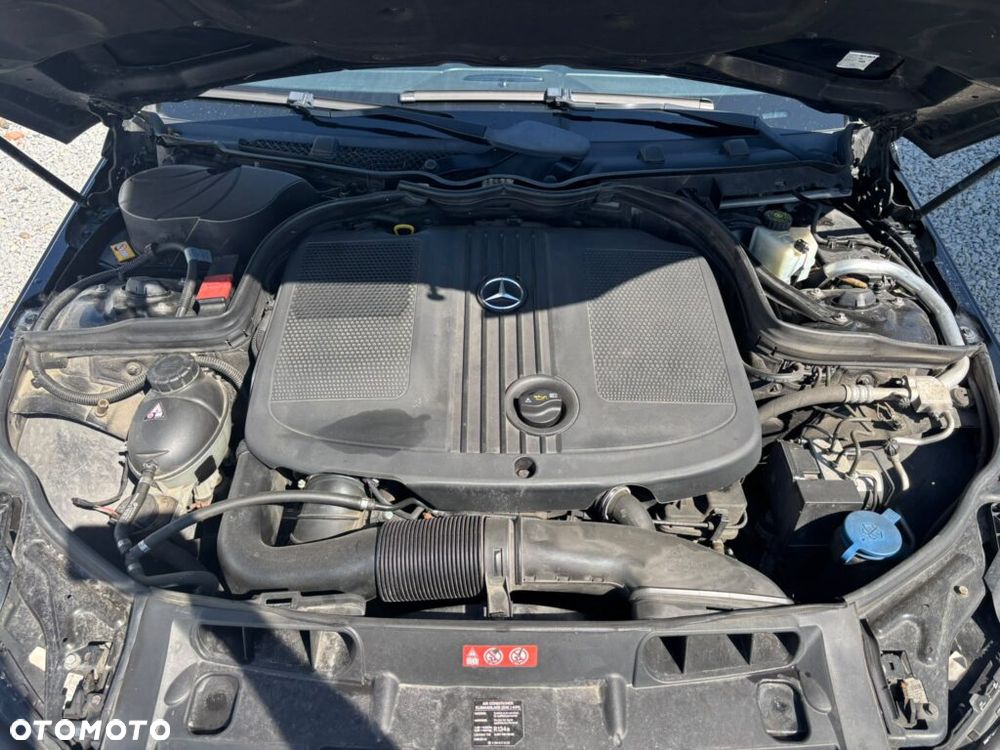 Mercedes-Benz Klasa C 180 CDI 7G-TRONIC Edition - 18