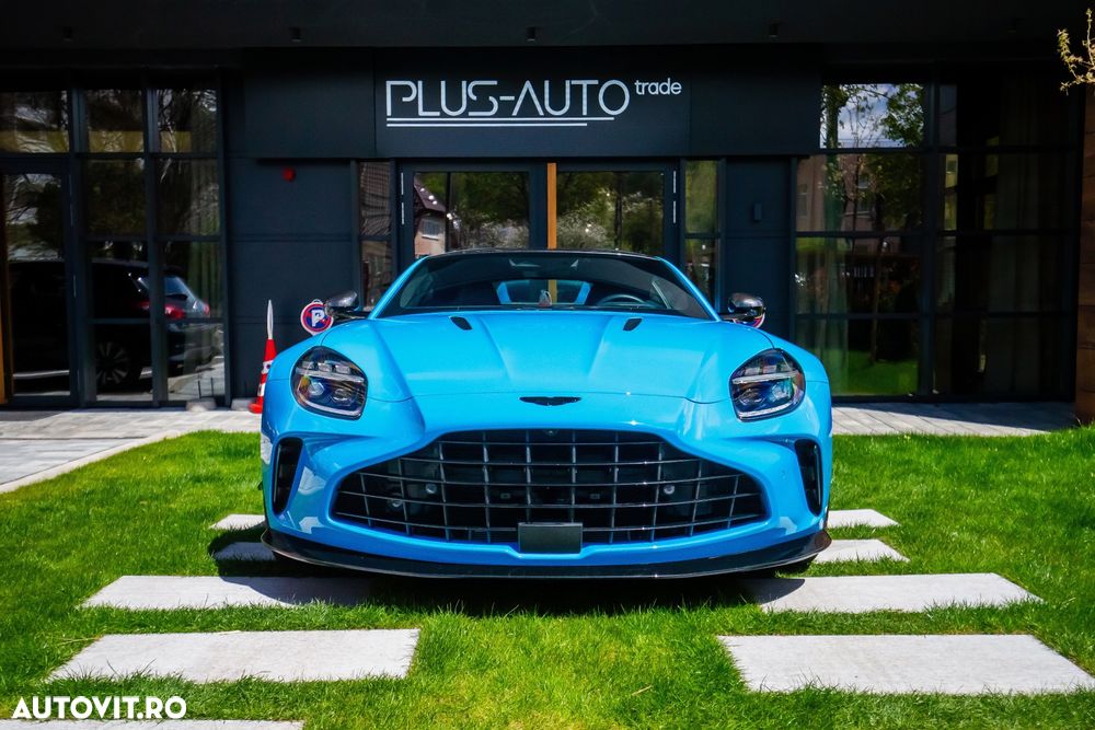 Aston Martin V8 Vantage Standard - 2