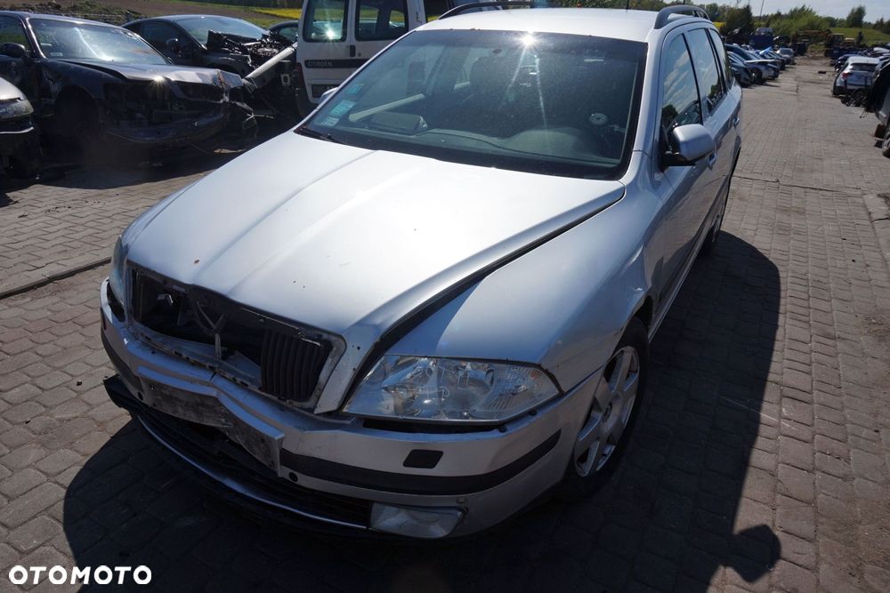 SKODA OCTAVIA II 1Z3 LIFT KOMBI 2008 9156 1.9 TDI BXE 105KM JCR SREBRNY na części - 1