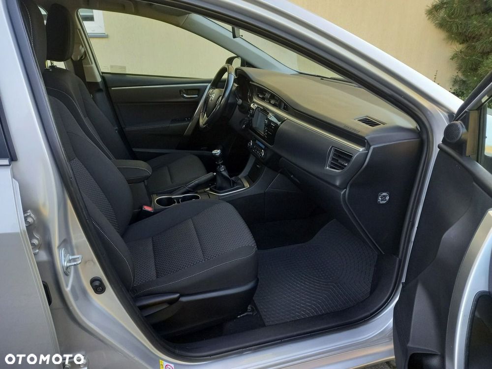 Toyota Corolla 1.6 Valvematic Edition - 19