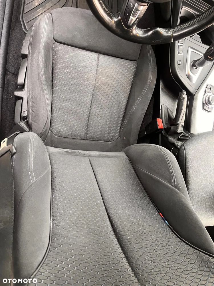 BMW Seria 1 120i M Sport - 31