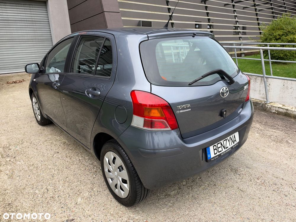 Toyota Yaris - 6