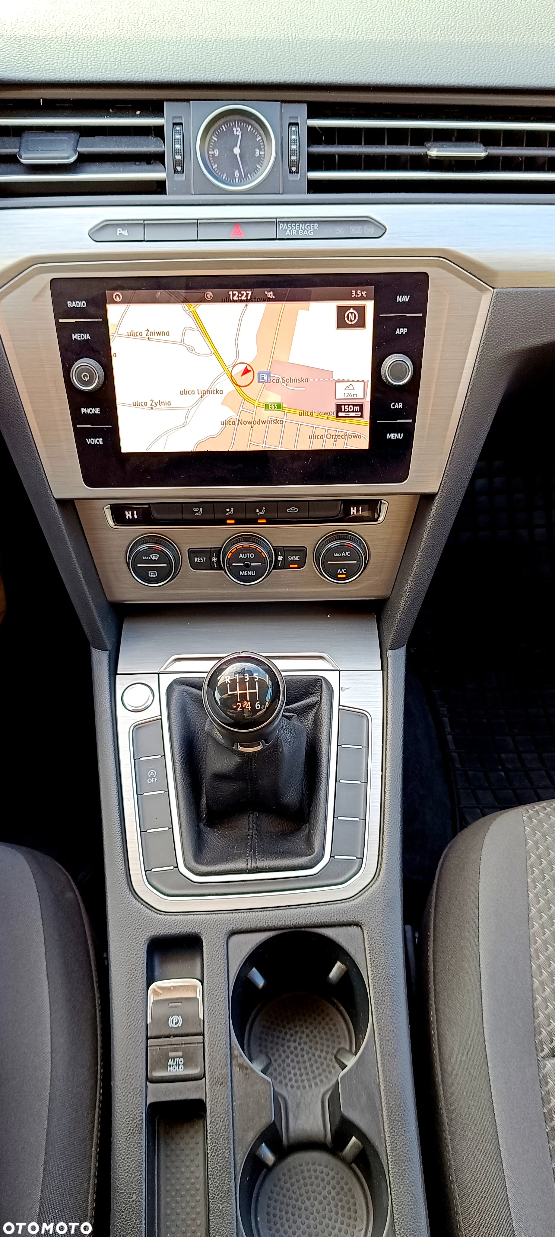 Volkswagen Passat 1.4 TSI BMT Comfortline - 9