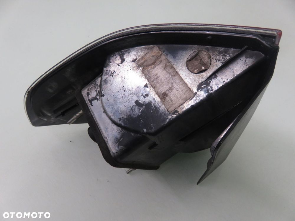 LAMPA LEWA TYLNA FORD S-MAX I - 2