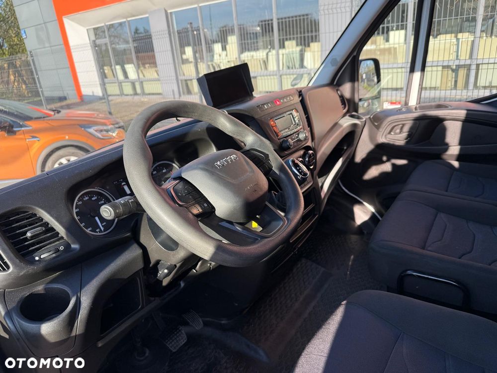 Iveco Daily 35S16, 2.3 160KM, L4H2, HiMatic, Niski przebieg, Zadbany - 19