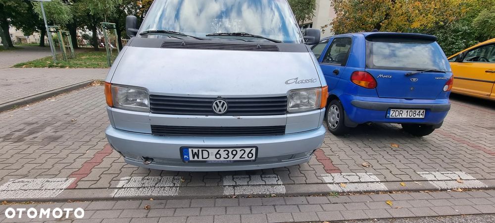 Volkswagen Multivan - 2