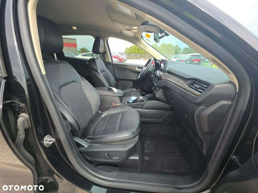 Ford Kuga - 6