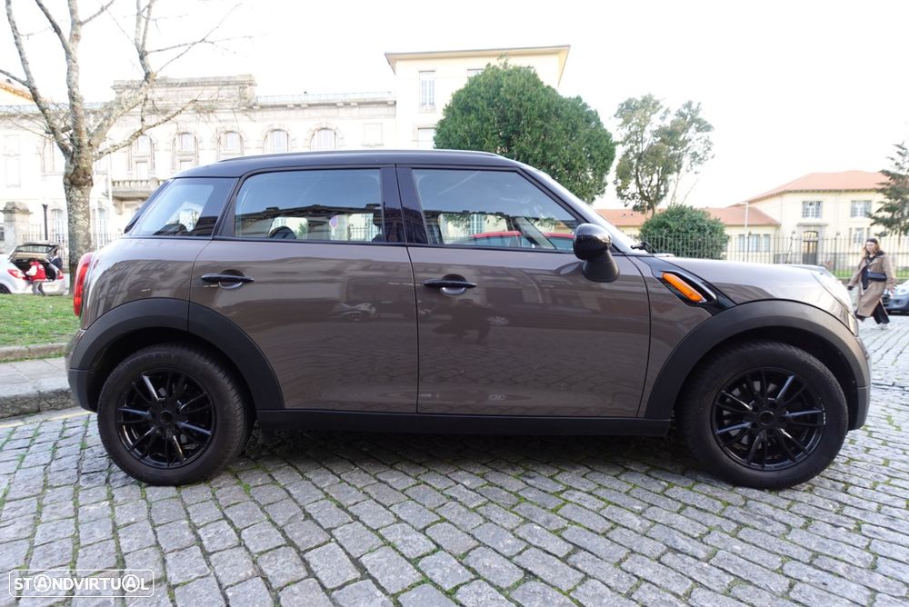 MINI Countryman Cooper D Auto - 3