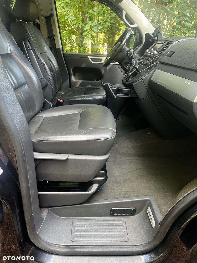 Volkswagen Multivan - 3