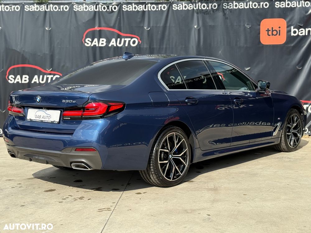 BMW Seria 5 530e Aut. - 25