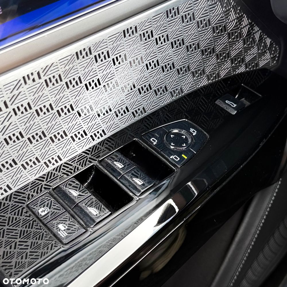 BMW Seria 7 M760e PHEV xDrive sport - 7