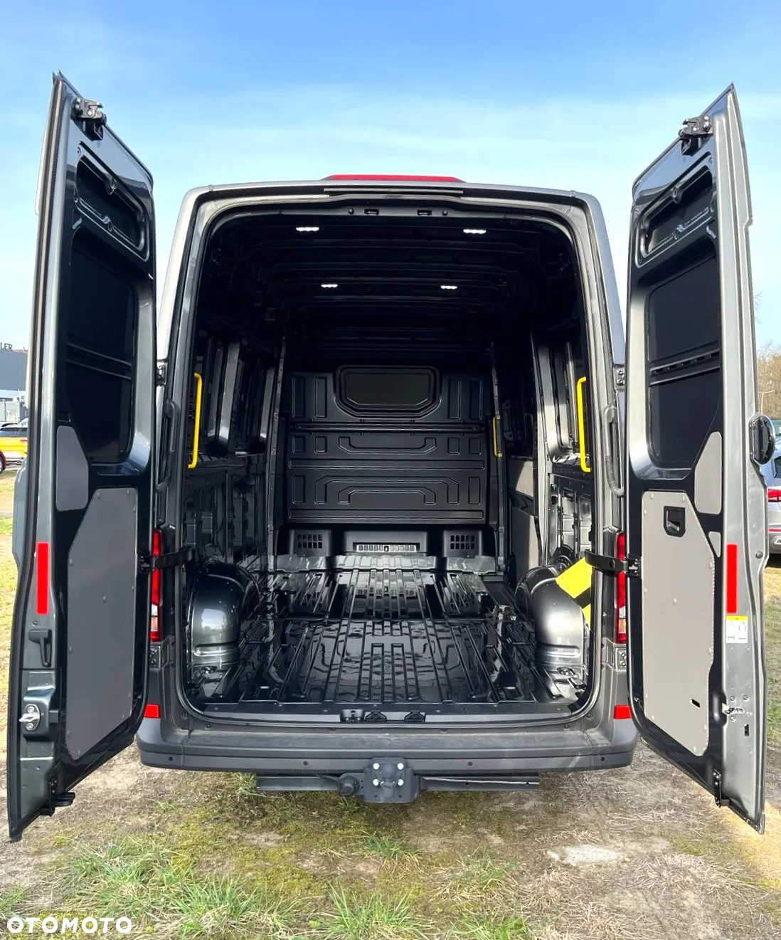Volkswagen Crafter - 8