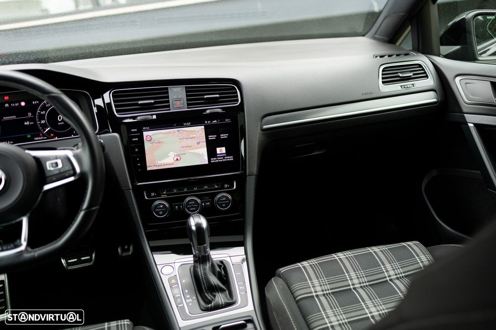 VW Golf 2.0 TDI GTD DSG - 29