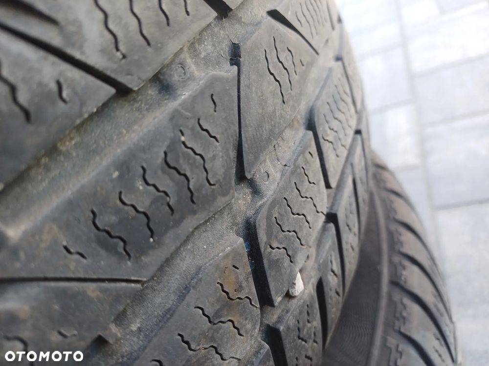 FELGI Z OPONAMI KOŁA ALUMINIOWE DEZENT VW PASSAT B5 R16 5X112 ET40 57,1 mm OPONY CONTINENTAL R16 205/55 ZIMA NR16 - 18