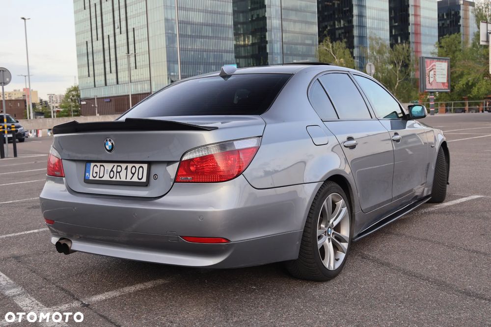 BMW Seria 5 525i - 6