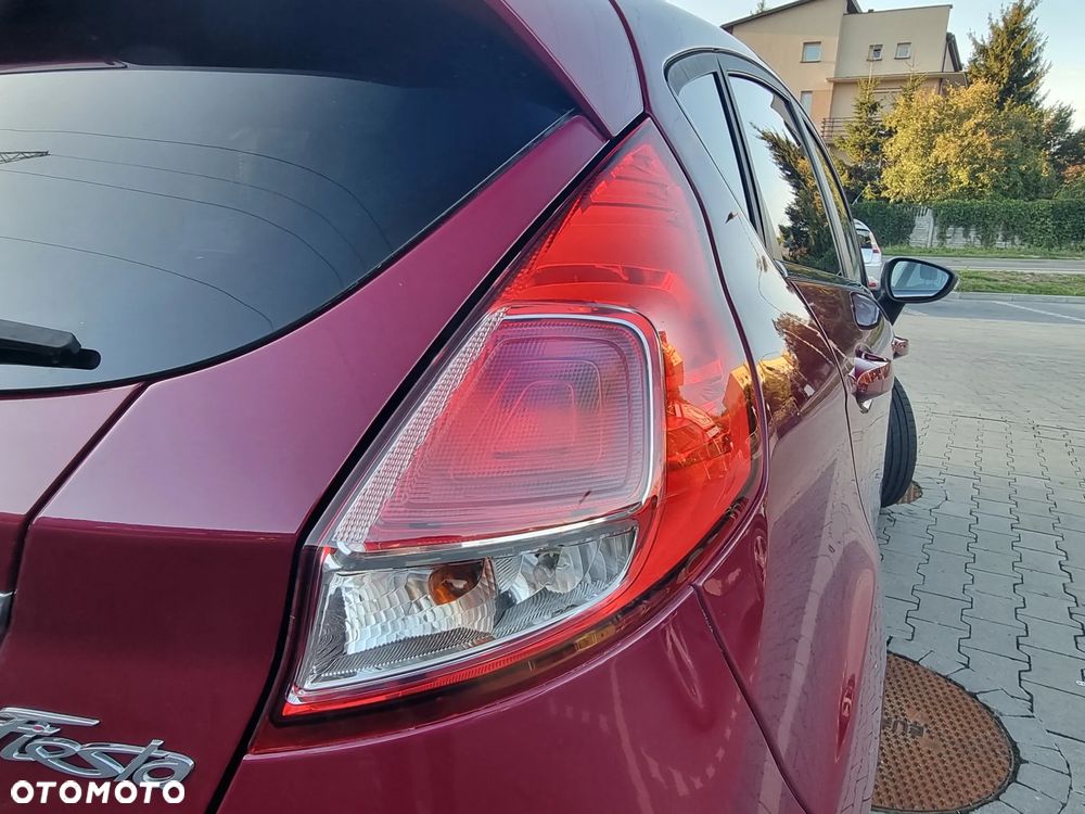 Ford Fiesta 1.0 EcoBoost STart-Stop Titanium - 14