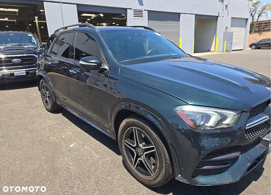 Mercedes-Benz GLE - 1