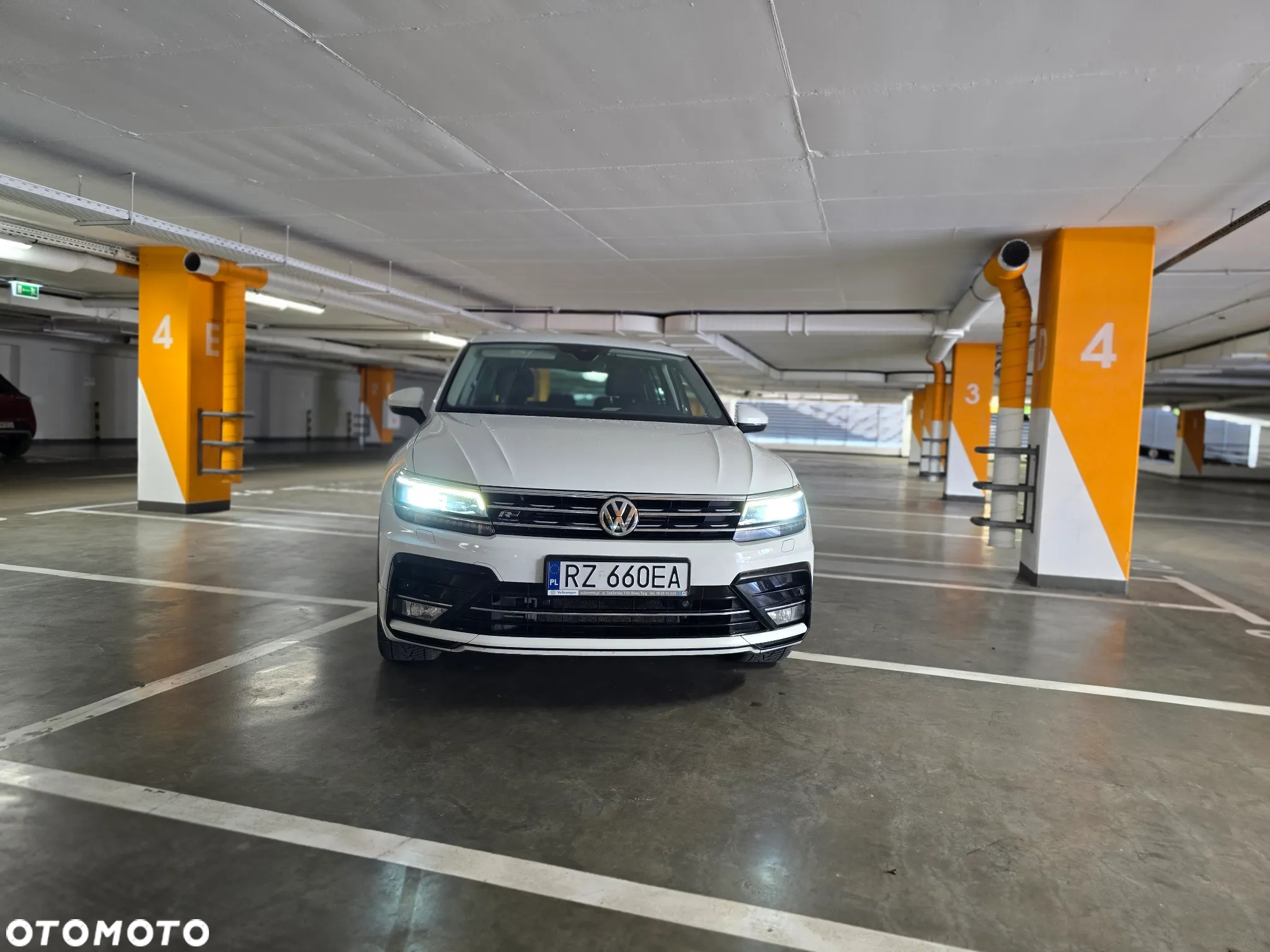 Volkswagen Tiguan - 23