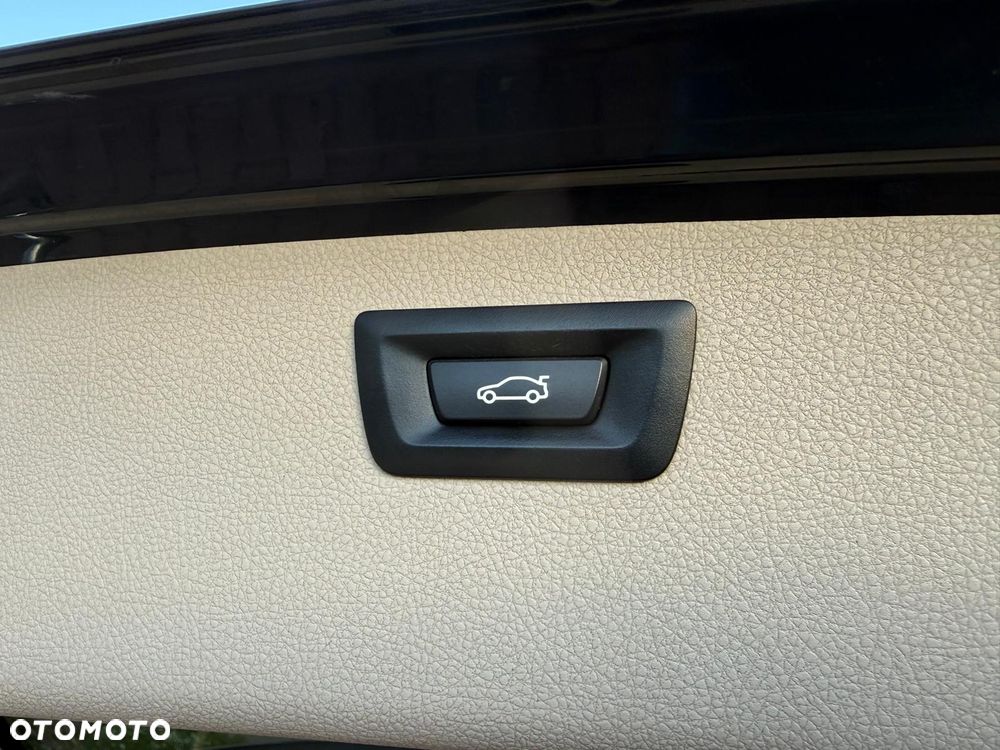 BMW Seria 3 320d Sport-Aut Efficient Dynamics Edition Sport Line - 35