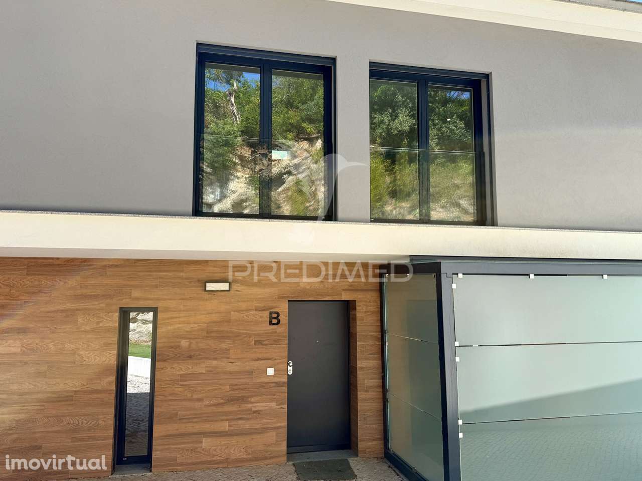 Apartamento T4 - Premium em condomínio privado no Centro de Leiria - Grande imagem: 2/29