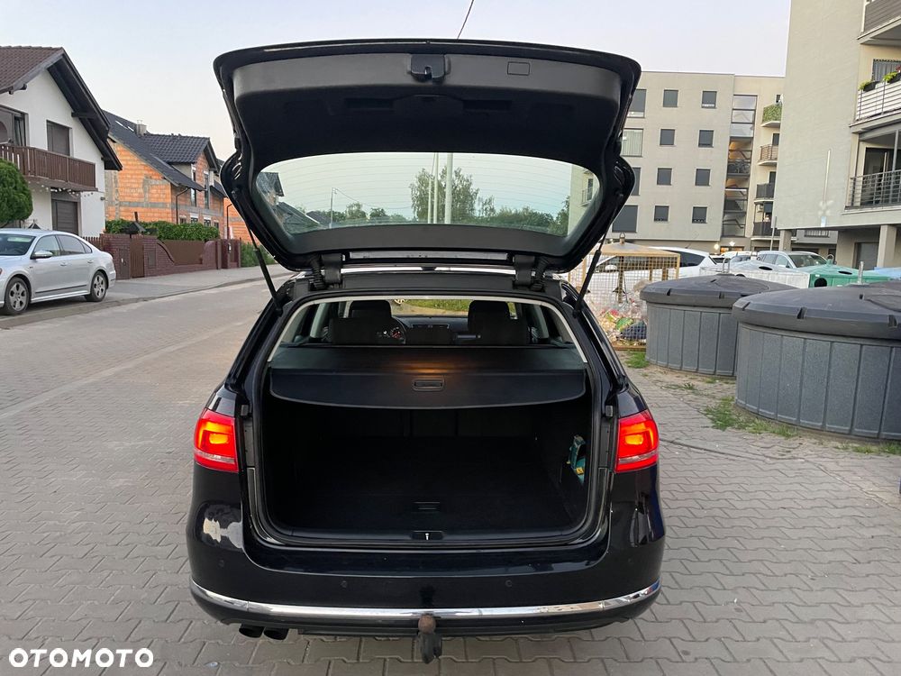 Volkswagen Passat 2.0 TDI DPF BlueMotion Technology Comfortline - 33